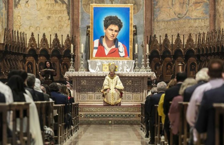 Moda e Fede: Come Indossare le Tue Convinzioni con Stile - Pixel & Prayer